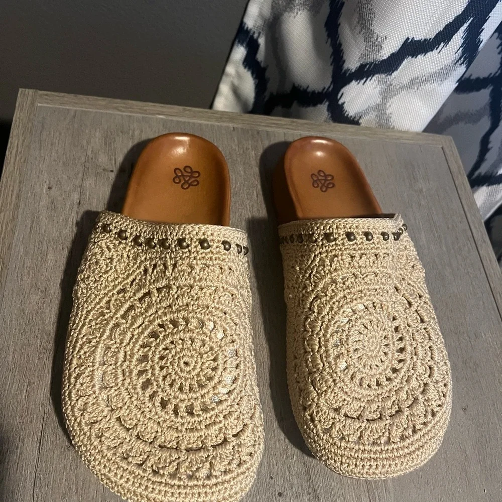 Elegant  Bolina’s Tan Crochet Women's Mules - Picture 7 of 8